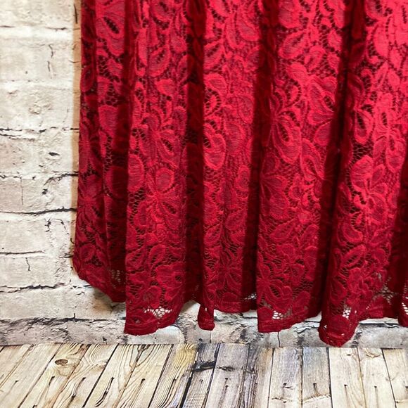 MissMay Dress Womens Small Red All Over Lace Overlay Off The Shoulder Midi Lined - Picture 8 of 15